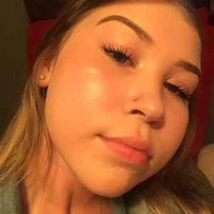 Meet your Posher, Annalesia